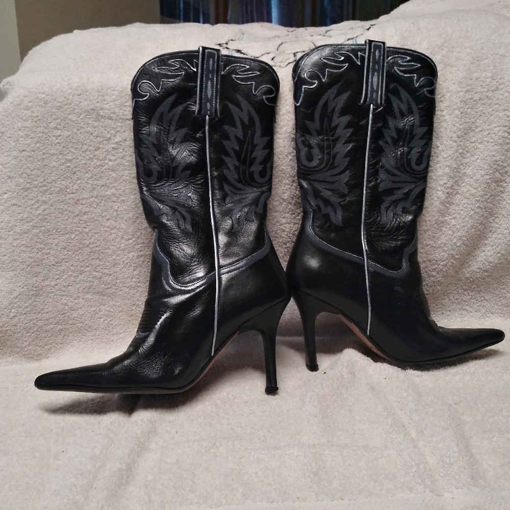 Black Charlie 1 Horse/Lucchese Boots